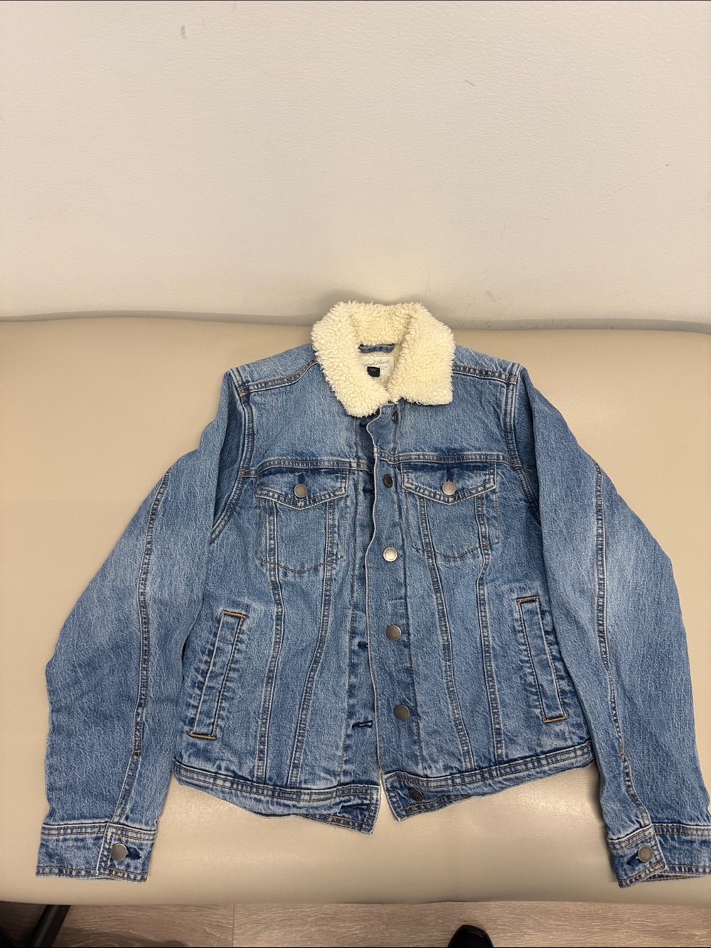 Universal Thread Light Blue Denim Jacket with Cream Sherpa Collar